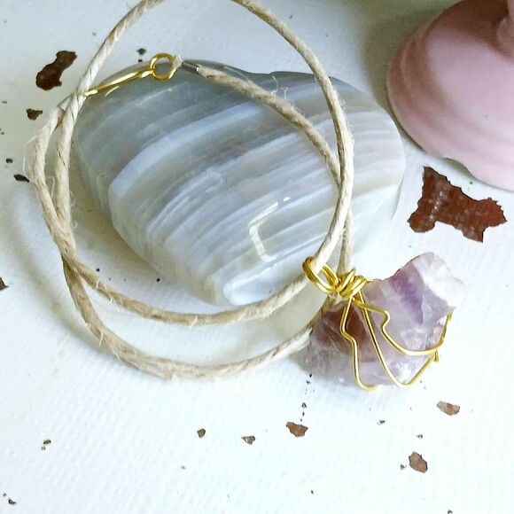 Raw Fluorite Crystal Choker Necklace, Gemstone Jewelry, 14" - Picture 2 of 3